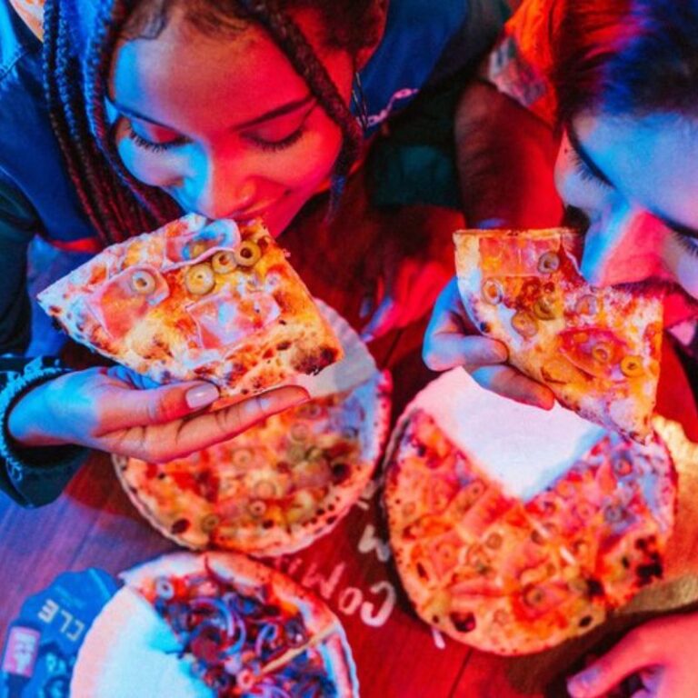 Fim de festa: 4 locais para comer na madruga depois do rolê!