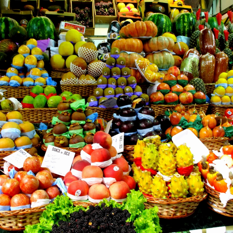 Banca de frutas do Mercadão Municipal.