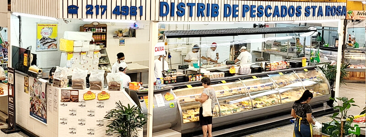 Box de pescados do Mercado Municipal da Penha.