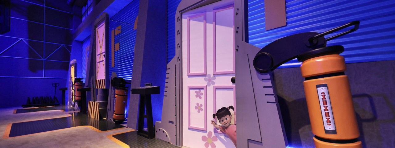 Parte da exposição Mundo Pixar com temática do filme Monstros S.A, uma experiência divertida para aproveitar em São Paulo