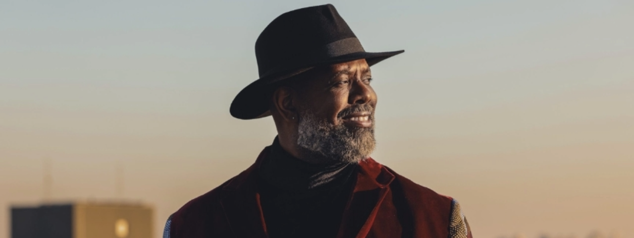 Banner de divulgação do show do cantor Péricles, uma das atrações da programação cultural no interior em julho