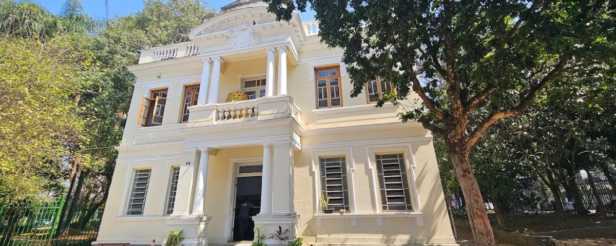 Fachada do casarão Paço Cultural Julio Guerra, preservando a história e a arte de Santo Amaro