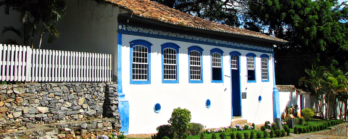 Fachada da Casa de Oswaldo Cruz, patrimônio histórico e cultural em São Luiz do Paraitinga